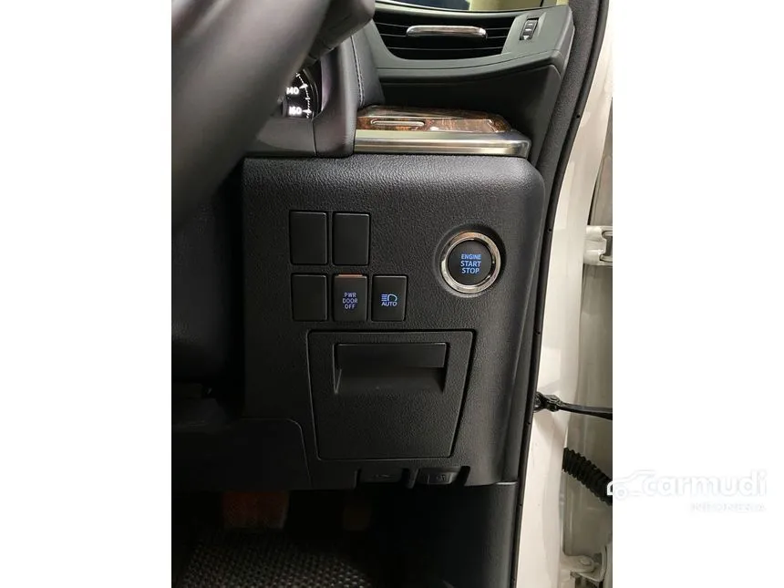 2022 Toyota Alphard G MPV