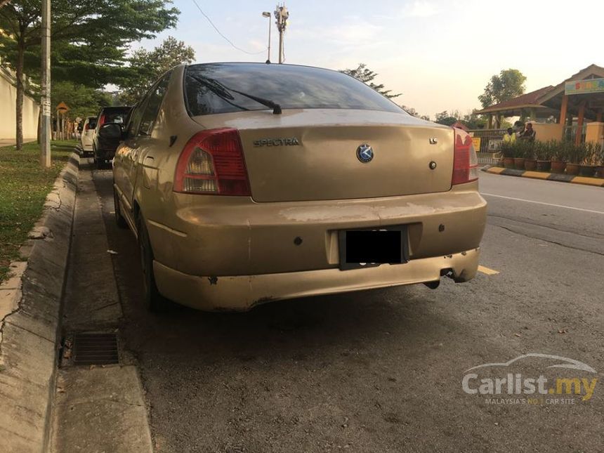 2005 Kia Spectra LS Sedan