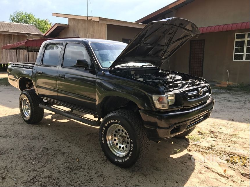 Toyota hilux 2003