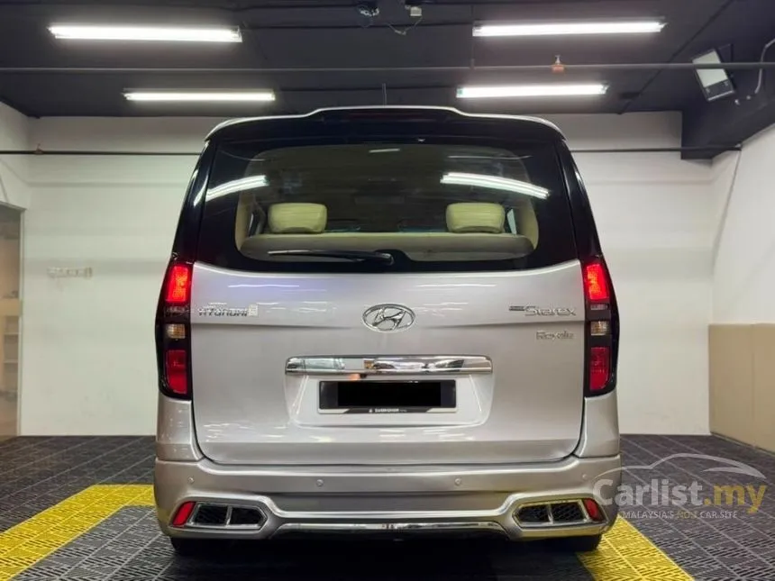 2017 Hyundai Grand Starex Royale Deluxe MPV