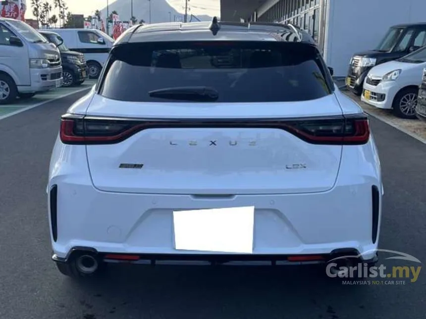 2025 Lexus LBX Luxury Dual Tone SUV