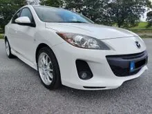 2013 Mazda 3 1.6 GL Sedan, 1 teacher lady owner, super clean interior,