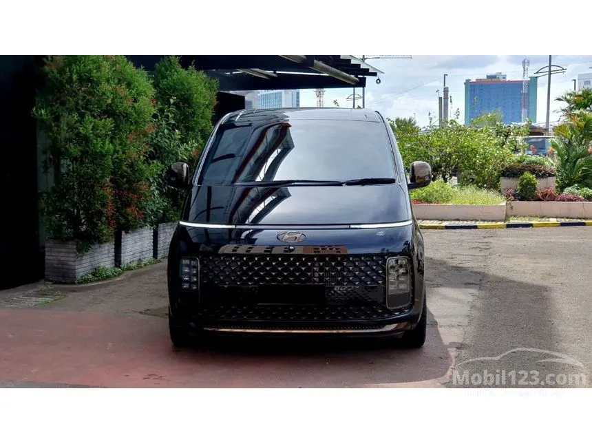 2021 Hyundai Staria Signature 7 MPV