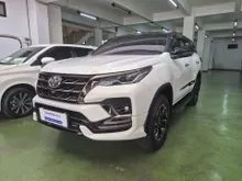 2021 Toyota Fortuner 2.4 VRZ TRD 4X2 SUV