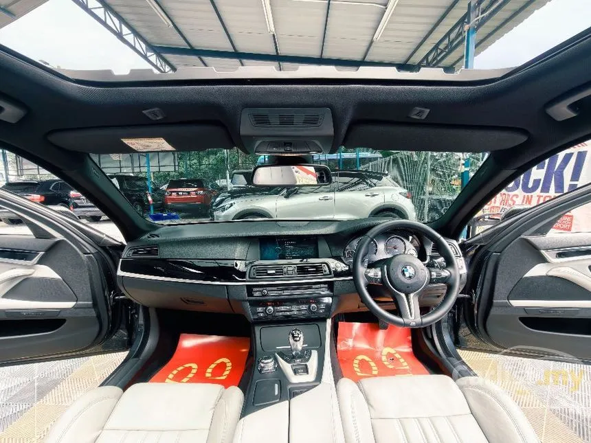 2012 BMW M5 Sedan