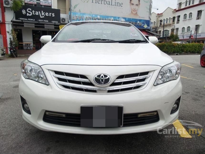 2013 Toyota Corolla Altis E Sedan