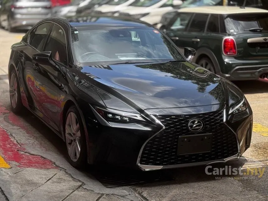 2022 Lexus IS 300 F Sport Sedan