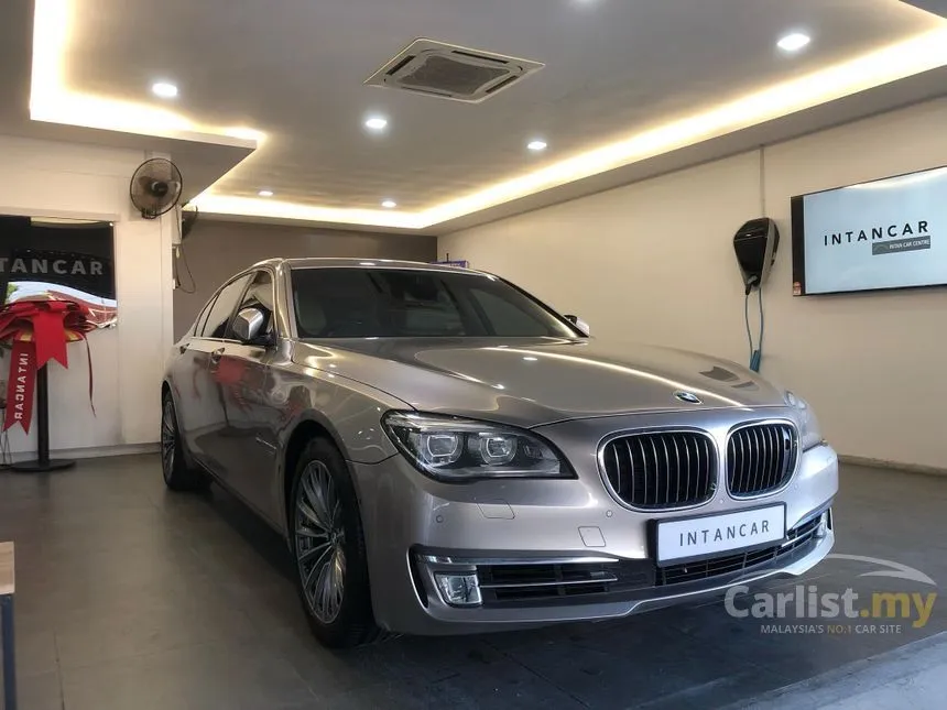 2014 BMW 740i Sedan