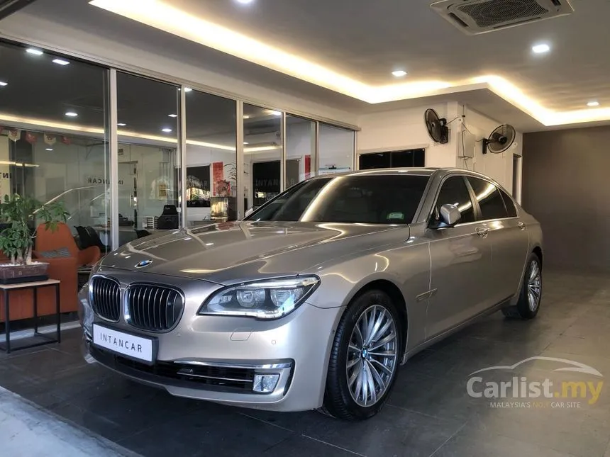 2014 BMW 740i Sedan
