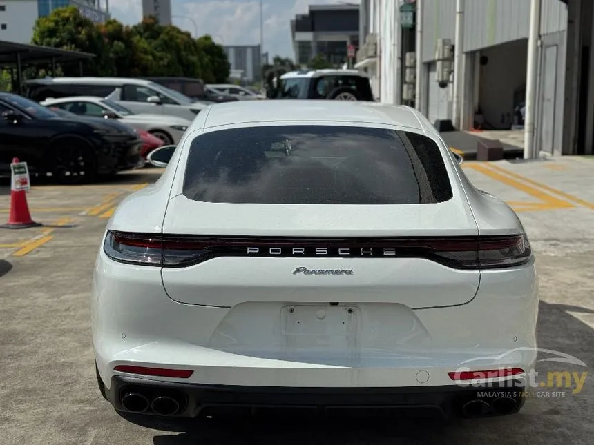 2022 Porsche Panamera Hatchback