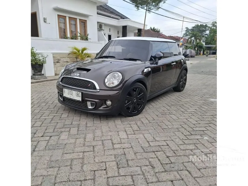 2012 MINI Cooper S Hatchback