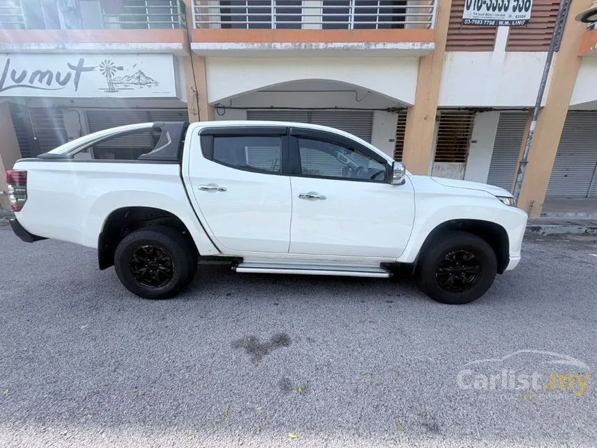 2015 Mitsubishi Triton VGT Adventure Dual Cab 4X4 Pickup