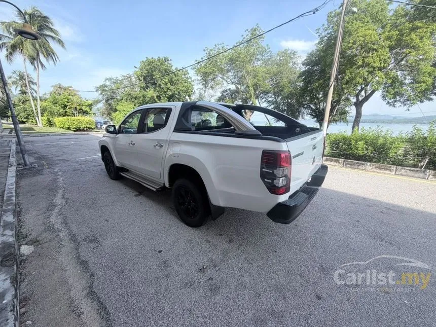 2015 Mitsubishi Triton VGT Adventure Dual Cab 4X4 Pickup