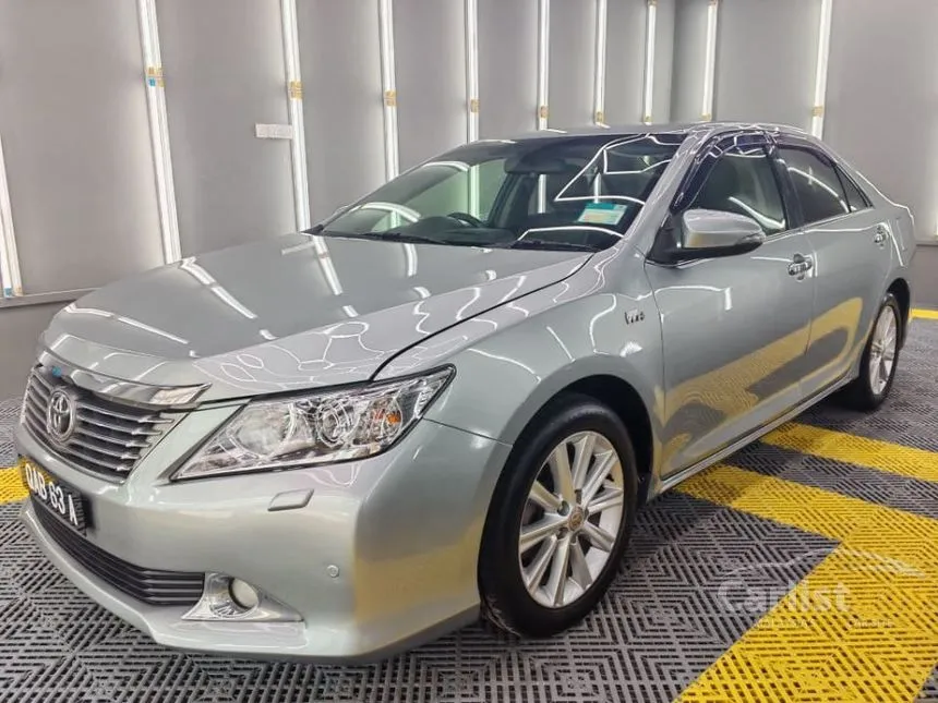 2015 Toyota Camry V Sedan