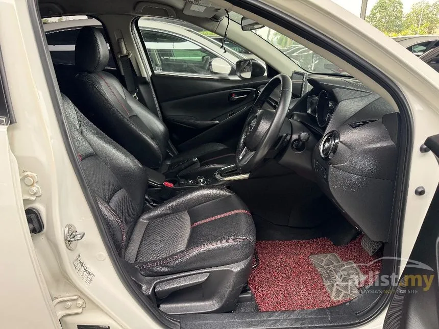 2015 Mazda 2 SKYACTIV-G Sedan