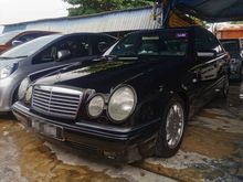 1997 Mercedes-Benz E280 2.8 Avantgarde Sedan
