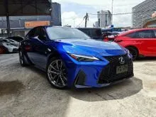 2021 Lexus IS 300 2.0 F Sport Black Interior/360 Cam/BSM/Unregister