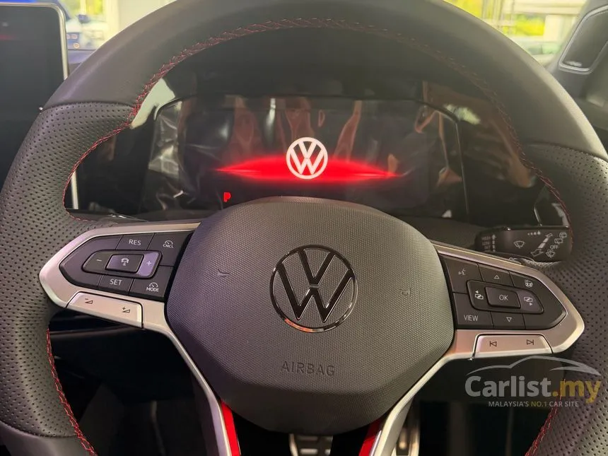2025 Volkswagen Golf GTI IQ.Drive Hatchback