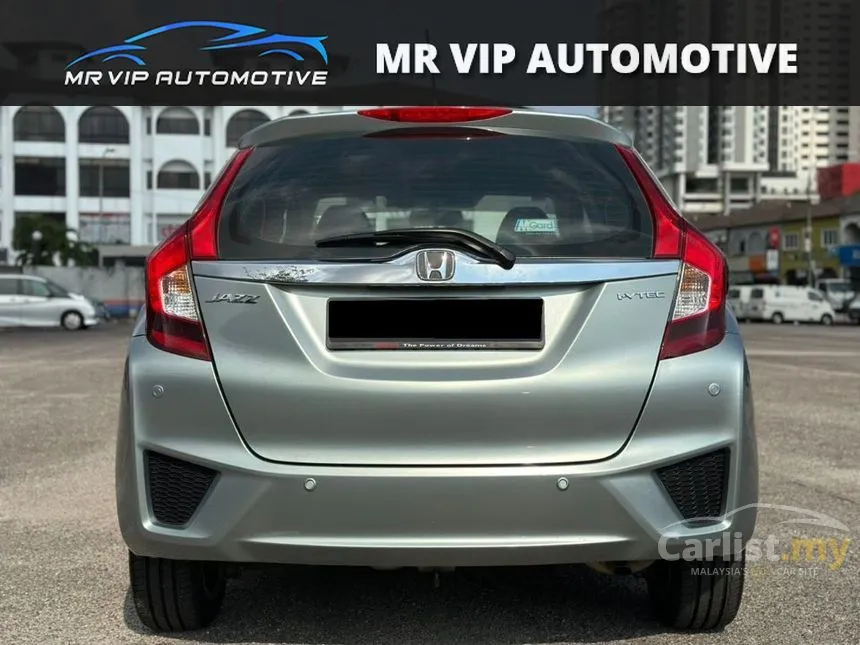 2016 Honda Jazz V i-VTEC Hatchback
