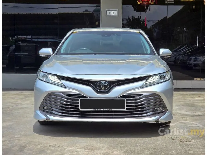 2019 Toyota Camry V Sedan