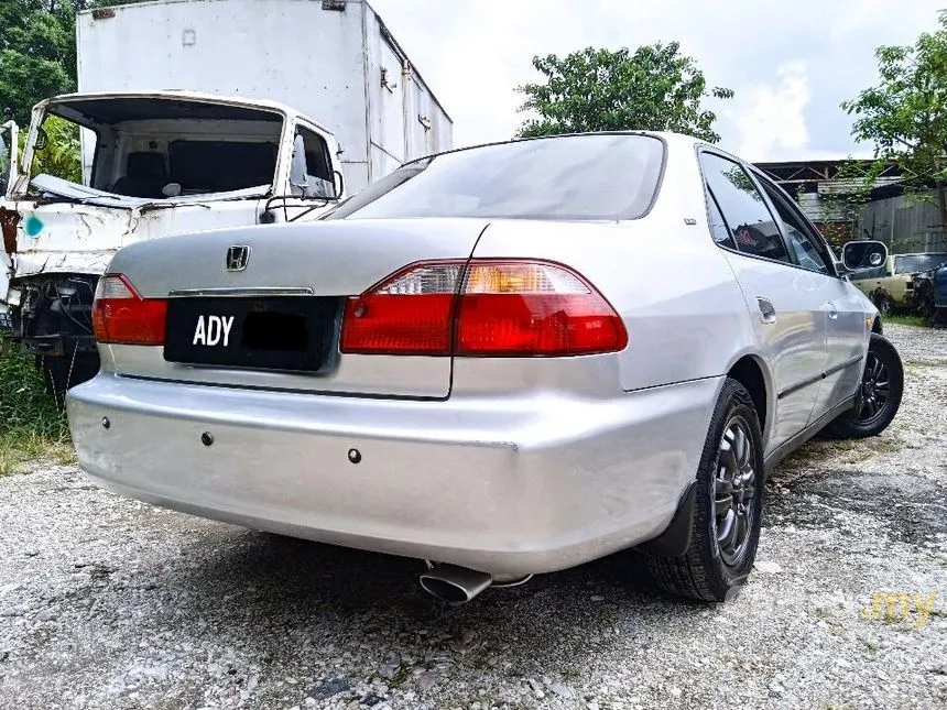 Honda Accord 2000 VTi 2.0 in Perak Automatic Sedan Silver for RM 