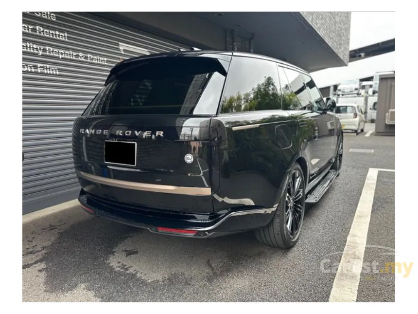 2025 Land Rover Range Rover P615 SV SUV