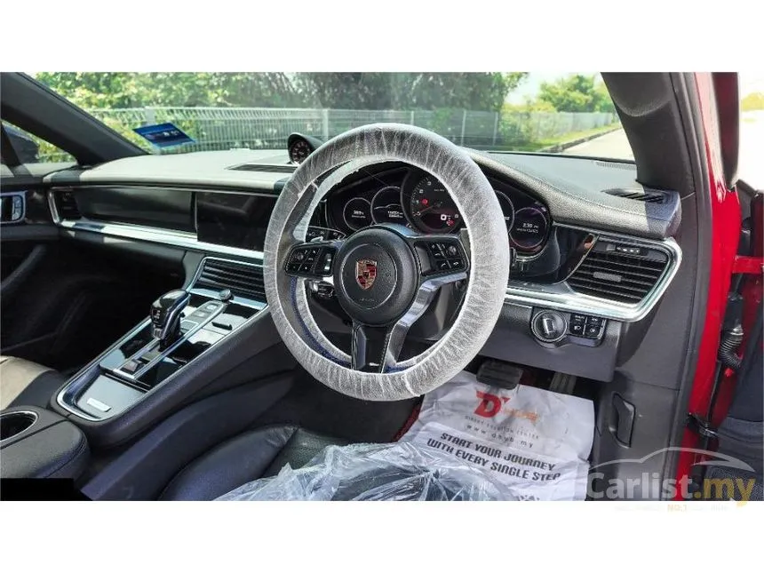 2017 Porsche Panamera Hatchback