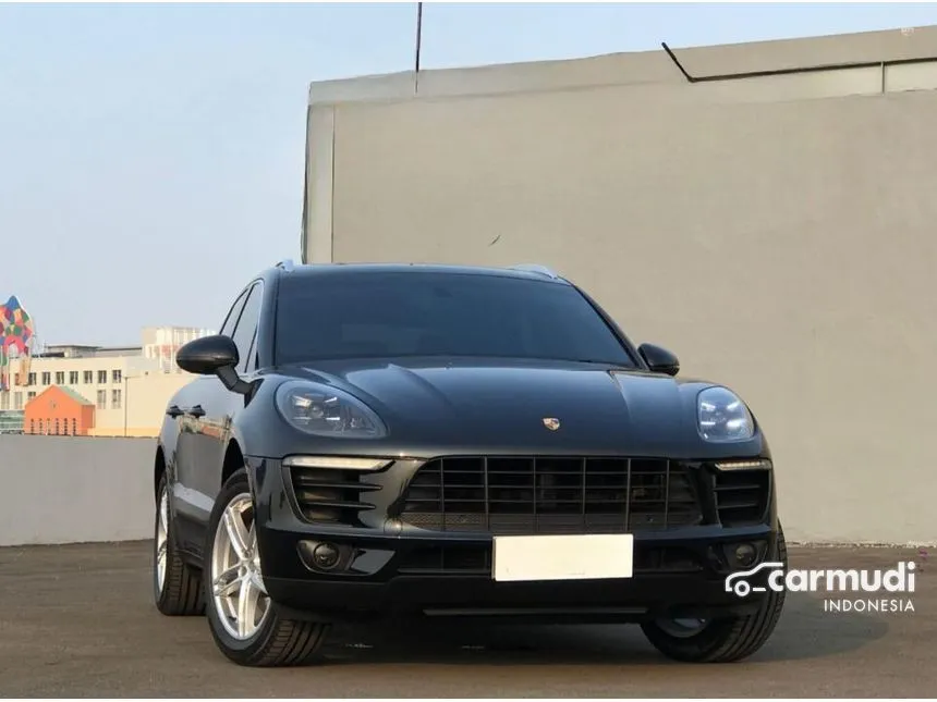 2014 Porsche Macan SUV