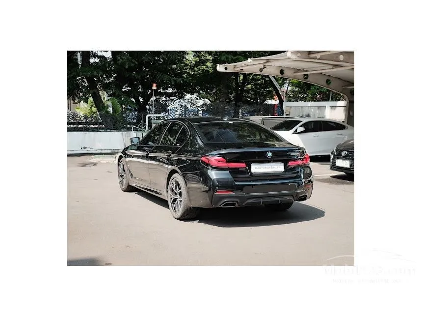 2023 BMW 520i M Sport Sedan