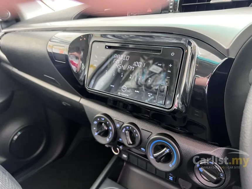 2026 Toyota Hilux E Dual Cab Pickup