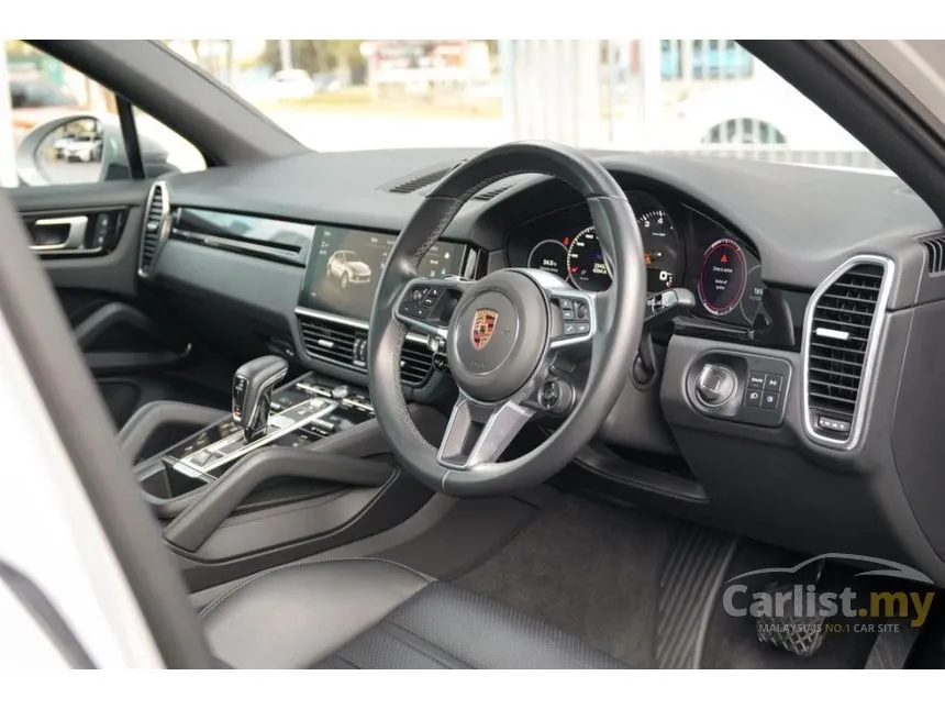 2022 Porsche Cayenne SUV