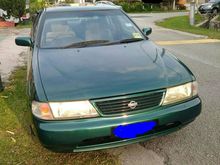 1995 Nissan Sentra 1.6 L Sedan