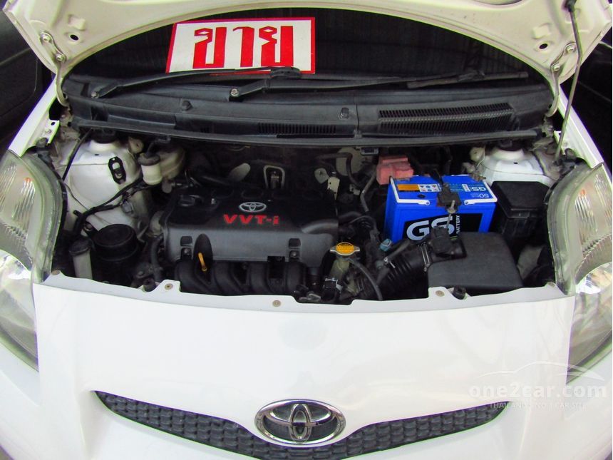 2010 Toyota Yaris J Hatchback