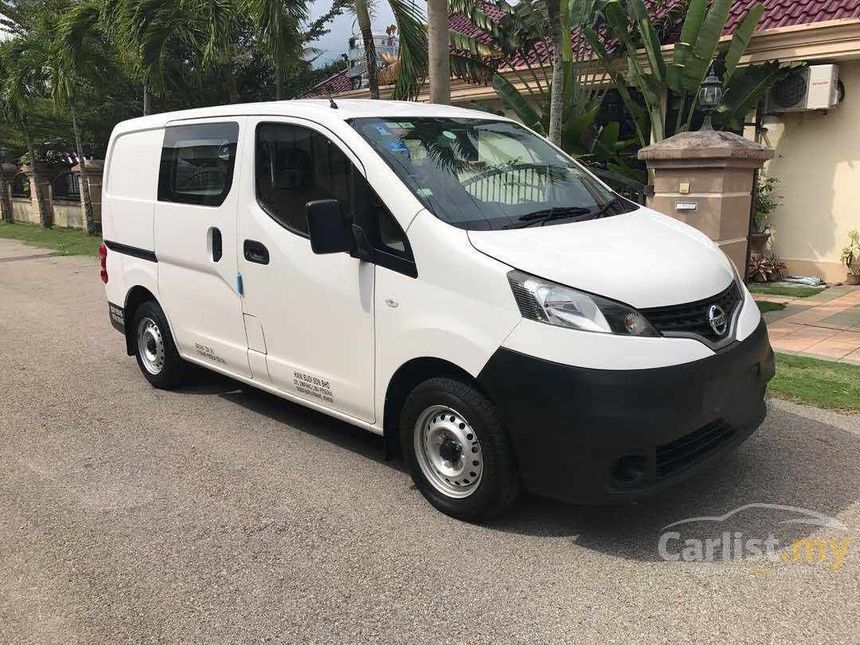 Nissan NV200 2014 Panel 1.6 in Johor Manual Van White for 