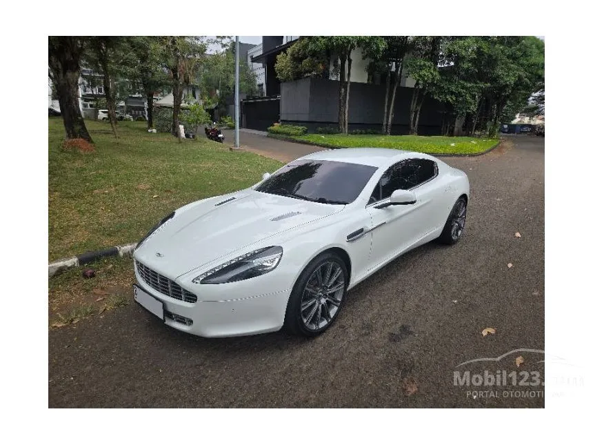 2011 Aston Martin Rapide Hatchback