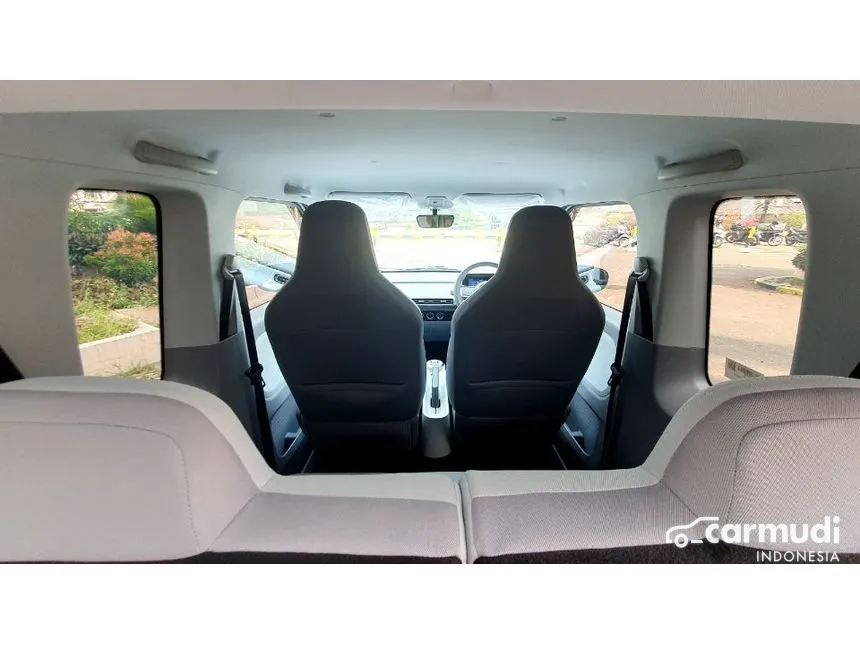 2024 Wuling Air EV Standard Range Hatchback