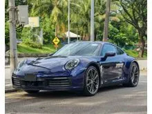 RED INTERIOR JPN SPEC 360CAMERA BSM KEYLESS ENTRY SPORT EKZOS PORSCHE LOGO NICE CONDITION 2023 Porsche 911 3.0 Carrera FACELIFT 992 MODEL