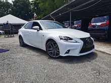 2016 Lexus IS200t 2.0 F Sport Sedan