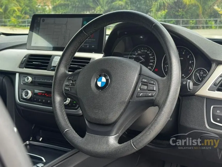2013 BMW 320i Coupe