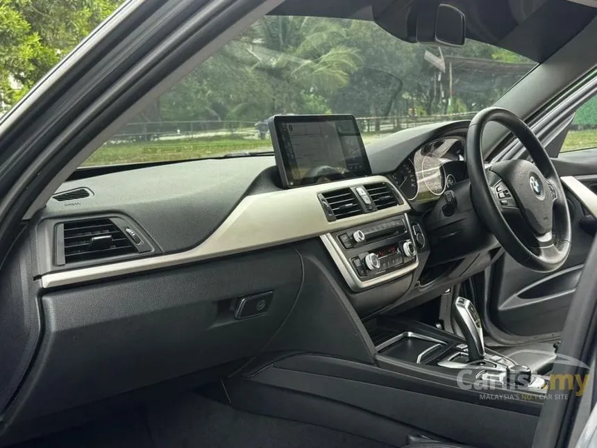 2013 BMW 320i Coupe