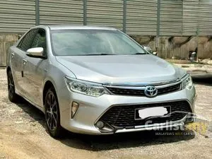 2015 Toyota Camry 2.5 Hybrid Sedan