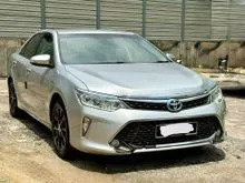 2015 Toyota Camry 2.5 Hybrid Sedan