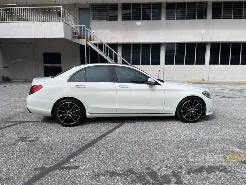 2019 Mercedes-Benz C200 Avantgarde Sedan