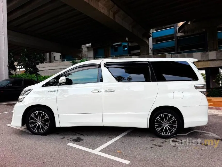 2012 Toyota Vellfire Hybrid MPV
