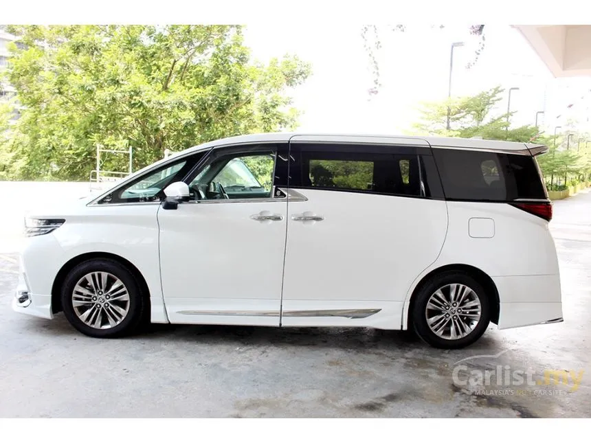 2024 Toyota Alphard Z 7-Seater MPV