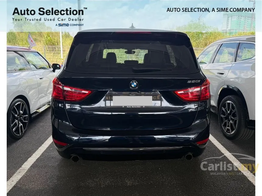 2015 BMW 220i Gran Tourer MPV