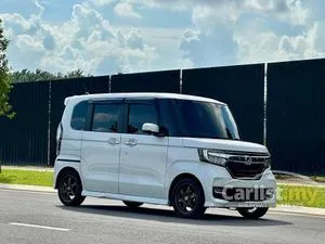 2018 Honda N-Box 0.7 Custom G EX Micro car