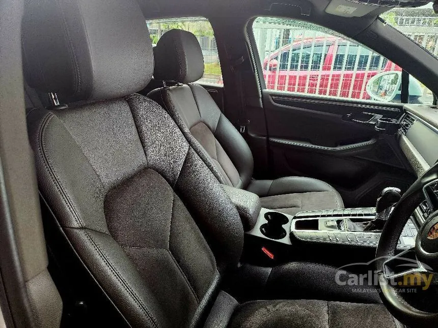 2019 Porsche Macan SUV