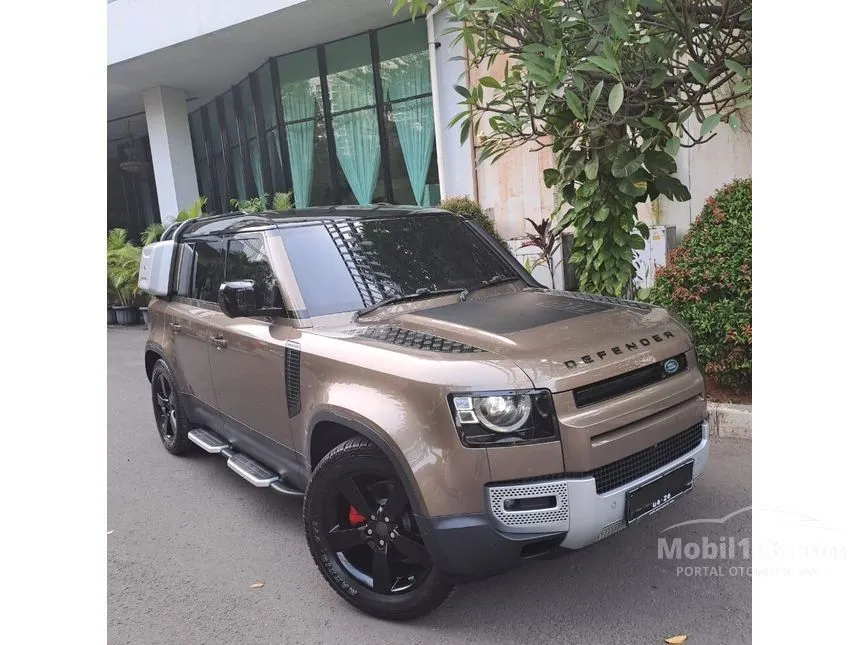 Jual Mobil Land Rover Defender 2020 110 D200 First Edition 2.0 di DKI Jakarta Automatic SUV Coklat Rp 2.750.000.000