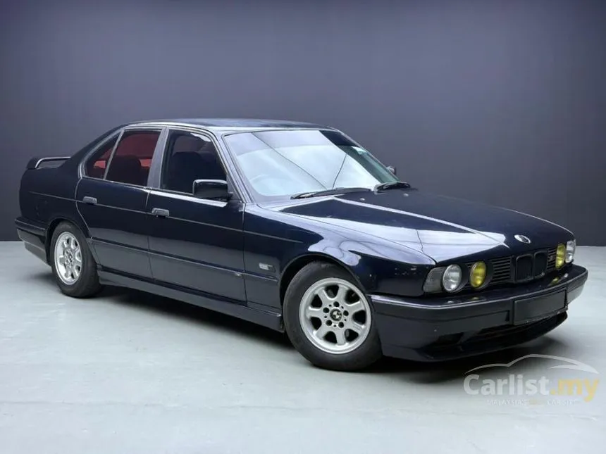 1991 BMW 525i Sedan